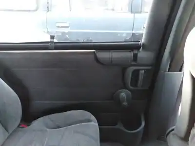 Sloopvoertuig peugeot 806 (221) 2.1 td 12v van het jaar 2002 aangedreven 221pa2