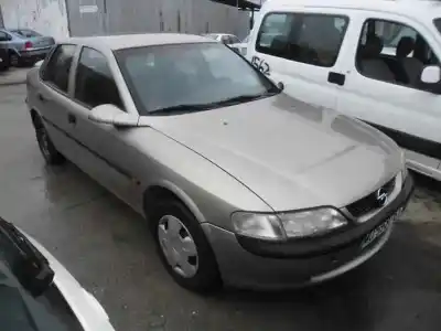 Veículo de Sucata opel vectra b berlina básico do ano 1997 alimentado x 20 dtl