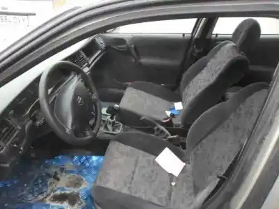 Veículo de Sucata opel vectra b berlina básico do ano 1997 alimentado x 20 dtl