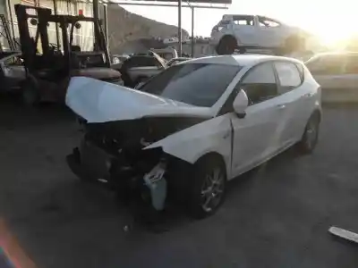 Veículo de Sucata seat ibiza (6j5) reference do ano 2012 alimentado cayb