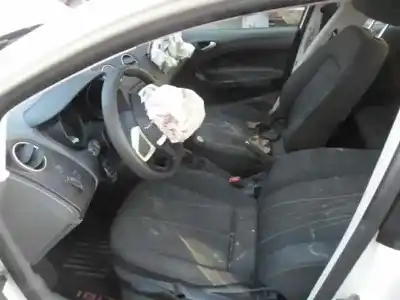 Veículo de Sucata seat ibiza (6j5) reference do ano 2012 alimentado cayb