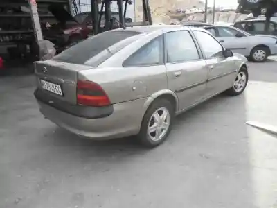 Sloopvoertuig OPEL VECTRA B BERLINA Comfort van het jaar 1999 aangedreven X17DT