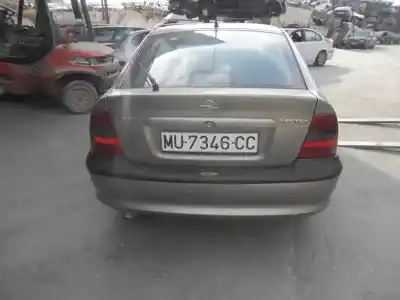 Veículo de Sucata opel vectra b berlina comfort do ano 1999 alimentado x17dt