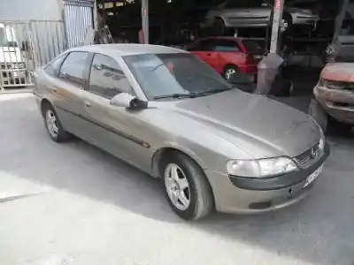 Veículo de Sucata opel vectra b berlina comfort do ano 1999 alimentado x17dt