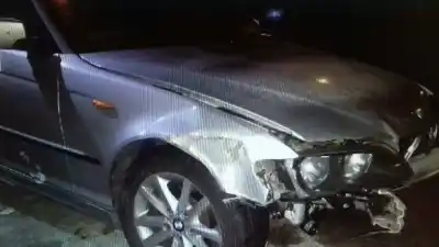 Veículo de Sucata bmw serie 3 berlina (e46) 2.0 320d do ano 2003 alimentado m47 d20 (20 4 d4)