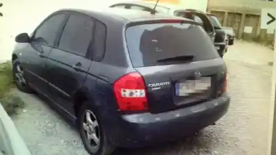 Veículo de Sucata kia cerato 2.0 ex crdi familiar do ano 2005 alimentado d4ea