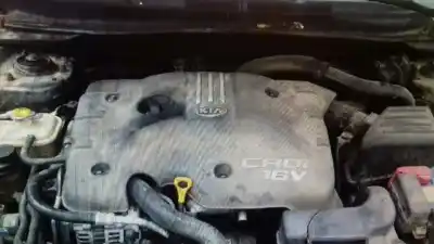 Veículo de Sucata kia cerato 2.0 ex crdi familiar do ano 2005 alimentado d4ea