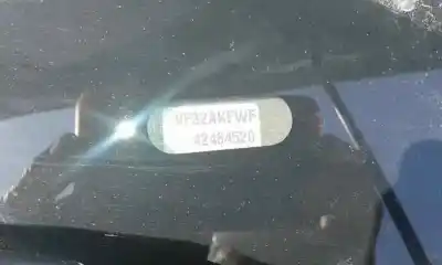 Veículo de Sucata peugeot 206 berlina x-line do ano 2002 alimentado kfw