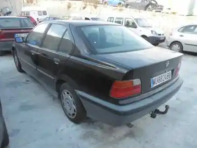 Veículo de Sucata bmw serie 3 berlina (e36) 318i do ano 1993 alimentado 184e1