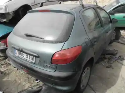 Sloopvoertuig peugeot                                            206 berlina                                                                                                                                                                                                                                                xn                                                                                                                                                                                                                                                         van het jaar 2002 aangedreven 8hx