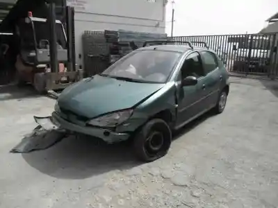 Veículo de Sucata peugeot 206 berlina xn do ano 2002 alimentado 8hx