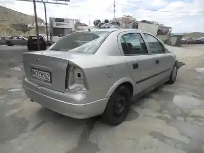 Veículo de Sucata opel astra g berlina elegance do ano 1999 alimentado x 20 dtl