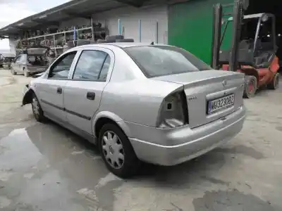 Veículo de Sucata opel astra g berlina elegance do ano 1999 alimentado x 20 dtl
