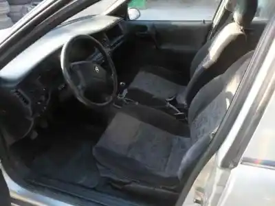 Sloopvoertuig opel vectra b berlina básico van het jaar 1997 aangedreven x20dtl