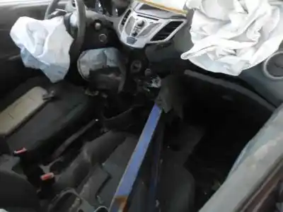 Veicolo di demolizione ford fiesta (cb1) titanium dell'anno 2010 alimentato kvja
