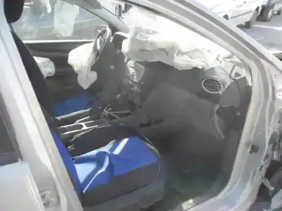 Sloopvoertuig ford focus lim. (cb4) titanium van het jaar 2009 aangedreven g8db