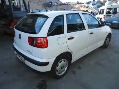 Veículo de Sucata seat ibiza (6k1) stella do ano 2001 alimentado aqm