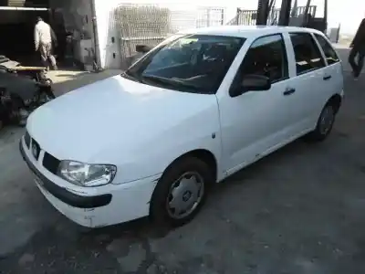 Veículo de Sucata seat ibiza (6k1) stella do ano 2001 alimentado aqm