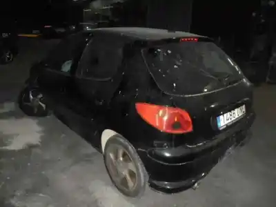 Veículo de Sucata peugeot 206 berlina xs do ano 2005 alimentado nfu (tu5jp4)