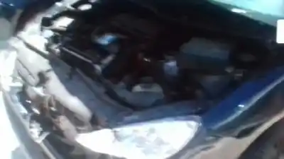 Veículo de Sucata peugeot 206 berlina look do ano 2005 alimentado 8hz