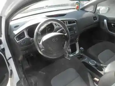 Scrapping Vehicle kia cee´d drive of the year 2014 powered d4fb