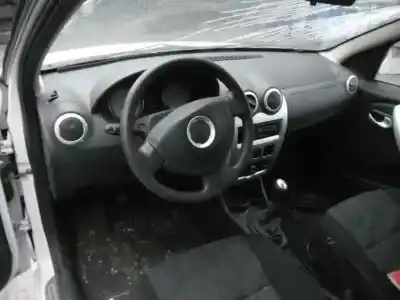 Scrapping Vehicle dacia sandero ambiance of the year 2010 powered d4f732
