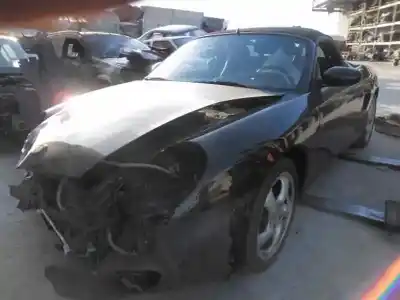 Veicolo di demolizione porsche boxster (typ 986) básico dell'anno 2003 alimentato m9622