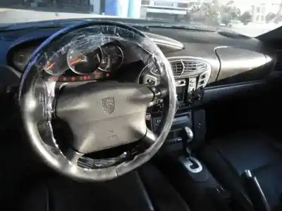 Veicolo di demolizione porsche boxster (typ 986) básico dell'anno 2003 alimentato m9622