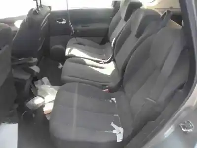 Veículo de Sucata renault scenic ii i- music do ano 2009 alimentado f9q 818