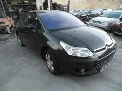 Véhicule à la ferraille citroen                                            c4 berlina                                                                                                                                                                                                                                                 collection                                                                                                                                                                                                                                                 de l'année 2006 alimenté 9hx (dv6ated4)