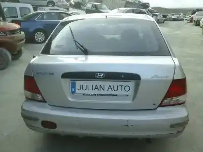 Veículo de Sucata hyundai accent (lc) gls do ano 2001 alimentado g4ea