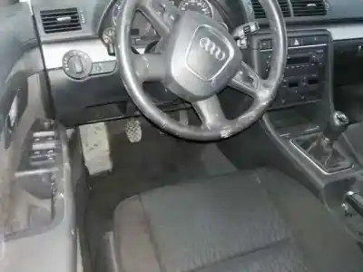 Veículo de Sucata audi a4 berlina (8e) 2.0 tdi do ano 2006 alimentado bre