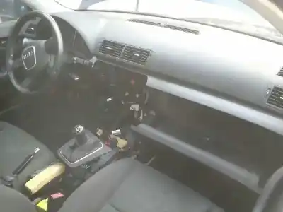 Veículo de Sucata audi a4 berlina (8e) 2.0 tdi do ano 2006 alimentado bre