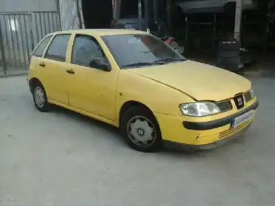 Veículo de Sucata seat ibiza (6k1) select do ano 2001 alimentado aud