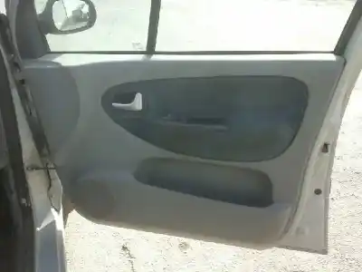 Veicolo di demolizione renault   dell'anno 2003 alimentato 