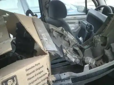 Scrapping Vehicle citroen c3 1.1 collection of the year 2004 powered hfx