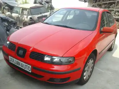 Veículo de Sucata SEAT                                               LEON (1M1)                                                                                                                                                                                                                                                 Signo                                                                                                                                                                                                                                                      do ano 2001 alimentado ASV