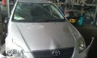 Veículo de Sucata toyota corolla (e12) 2.0 d-4d linea luna berlina do ano 2004 alimentado 1cdftv