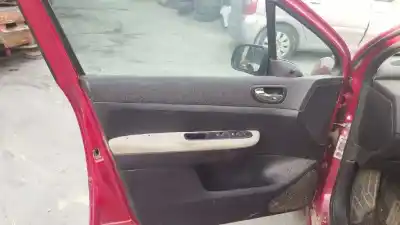 Vehicul casat peugeot 307 (s1) xt al anului 2004 alimentat rhs