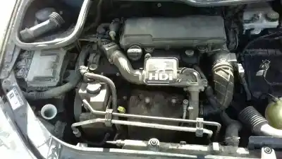 Veicolo di demolizione peugeot                                            206 berlina                                                                                                                                                                                                                                                xs                                                                                                                                                                                                                                                         dell'anno 2005 alimentato 8hz