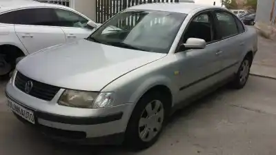 Veículo de Sucata volkswagen                                         passat berlina (3b2)                                                                                                                                                                                                                                       comfortline                                                                                                                                                                                                                                                do ano 1999 alimentado afn