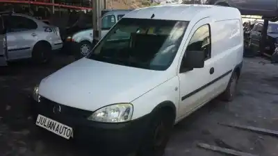 Sloopvoertuig OPEL COMBO Familiar van het jaar 2009 aangedreven Z13DTJ