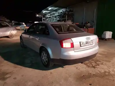 Veículo de Sucata audi a4 berlina (8e) 1.9 tdi do ano 2004 alimentado awx