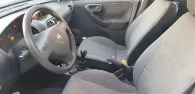 Здавання транспортного засобу opel corsa c club року 2003 потужний z12xe