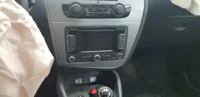 Здавання транспортного засобу seat leon (1p1) stylance / style року 2010 потужний cayc