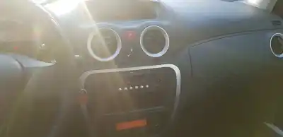 Veicolo di demolizione citroen c3 pluriel (hb_) 1.4 hdi dell'anno 2008 alimentato 8hz