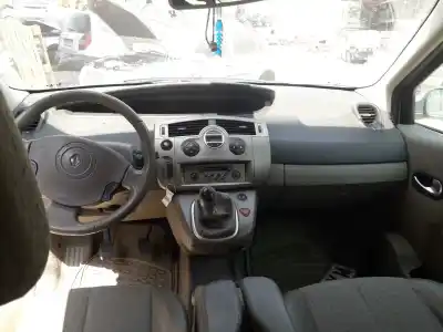 Scrapping Vehicle renault scenic ii grand confort expression of the year 2004 powered f9q812