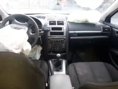 Veículo de Sucata peugeot 407 sw sr confort do ano 2006 alimentado 9hz