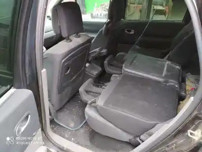 Sloopvoertuig renault scenic ii authentique van het jaar 2005 aangedreven f9q804