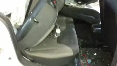 Veículo de Sucata ford transit courier combi ambiente do ano 2018 alimentado xvcc